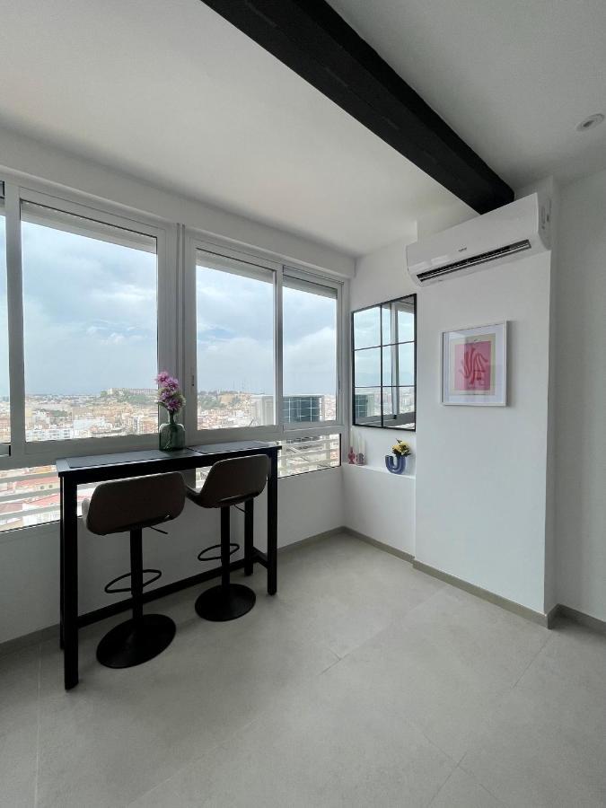 Sky Views Studio In City Centre Alicante Buitenkant foto