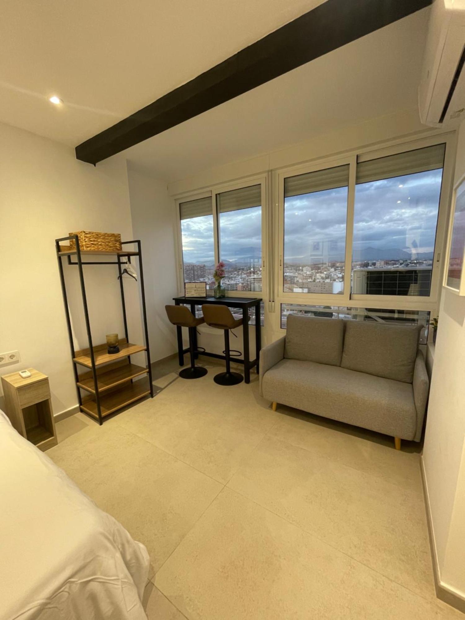 Sky Views Studio In City Centre Alicante Buitenkant foto